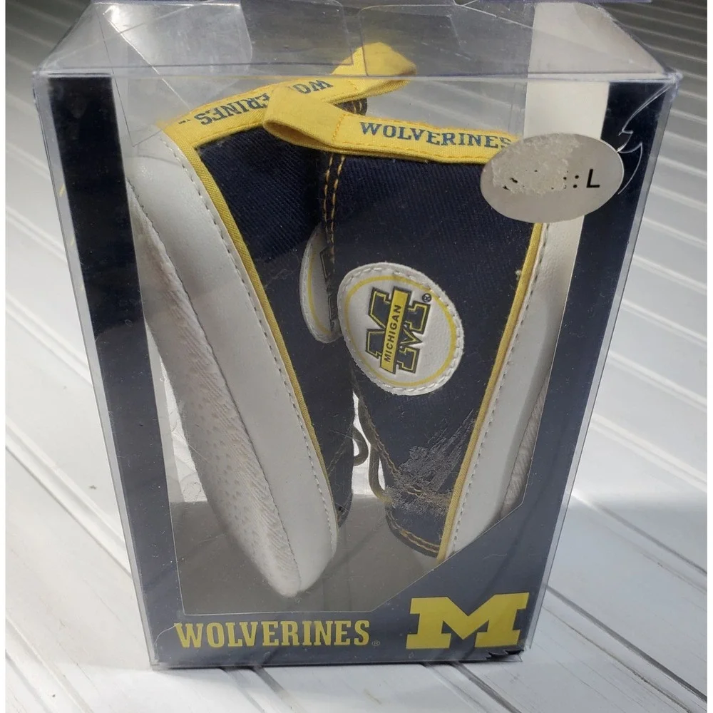 Michigan‎ Wolverines New Officially Licensed NCAA Baby Shoes Large 6-9 Months